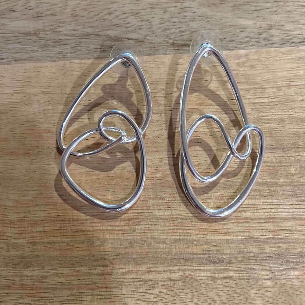 Kendra Scott Myles Statement Earrings in Bright Silver